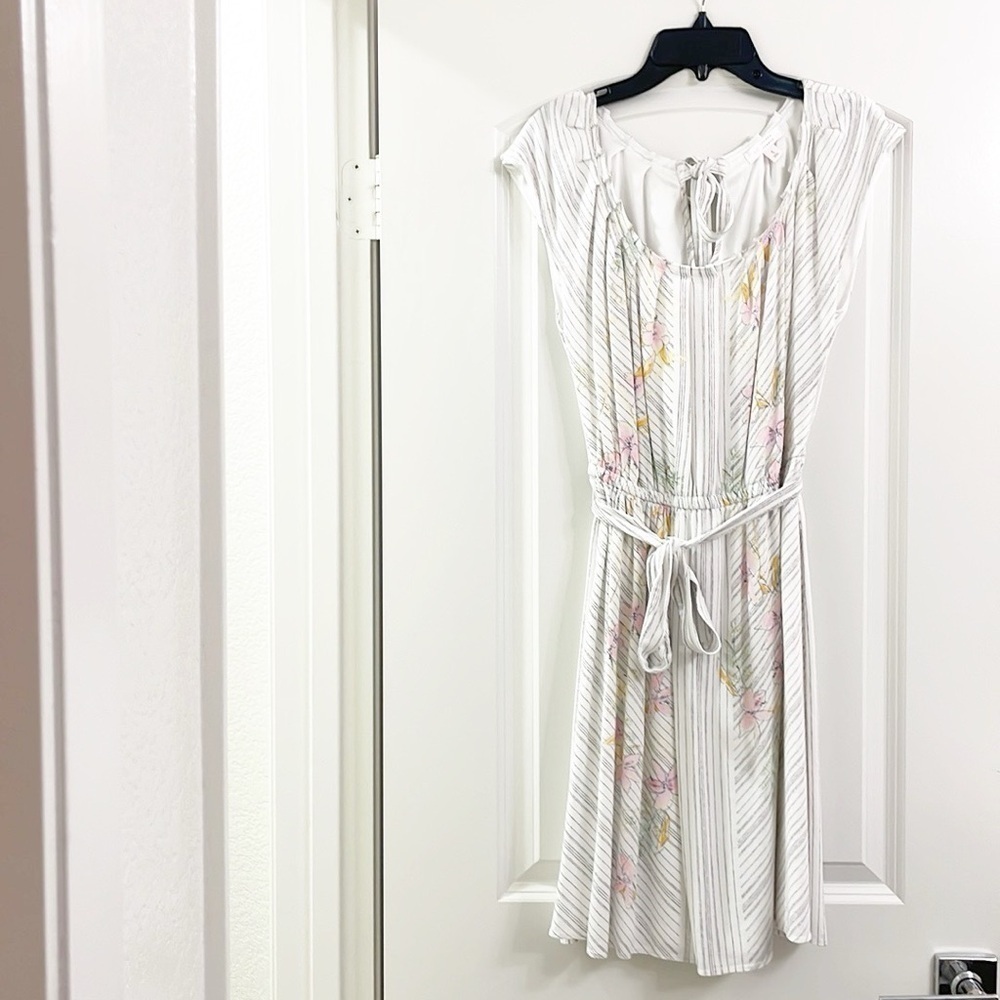 LC Lauren Conrad floral print sleeveless dress